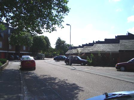 Ferry Lane Housing Estate (01/05/2019)