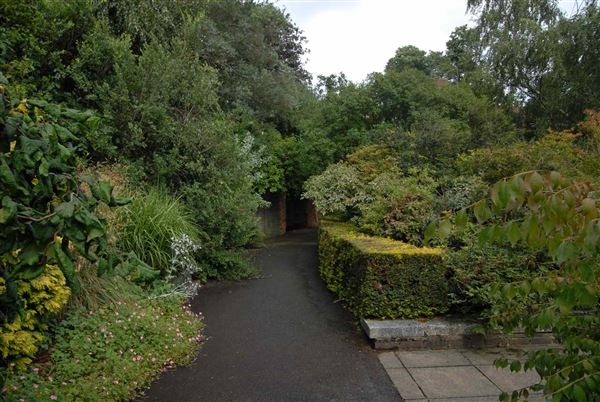 Hampstead Heath - the Hill Garden and Pergola (01/05/2019)