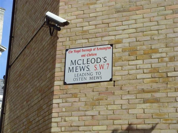McLeod's Mews (01/05/2019)