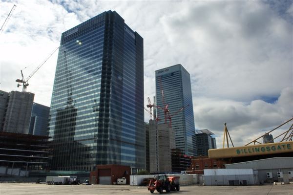 Views of Canary Wharf from Billingsgate Market (01/05/2019)