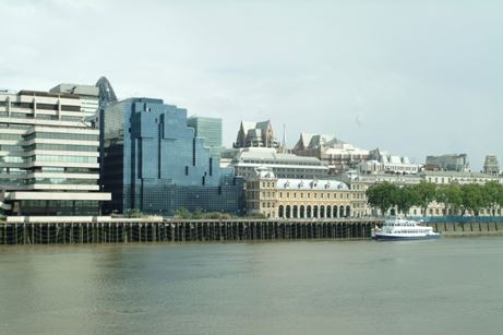 Views of City and Thames from Southwark (01/05/2019)