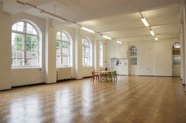 Rochelle School and Club Row (01/05/2019)