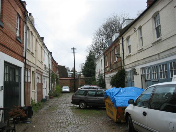 Belsize Court Garages (01/05/2019)
