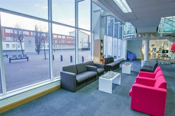 Beckton Globe Library (01/05/2019)