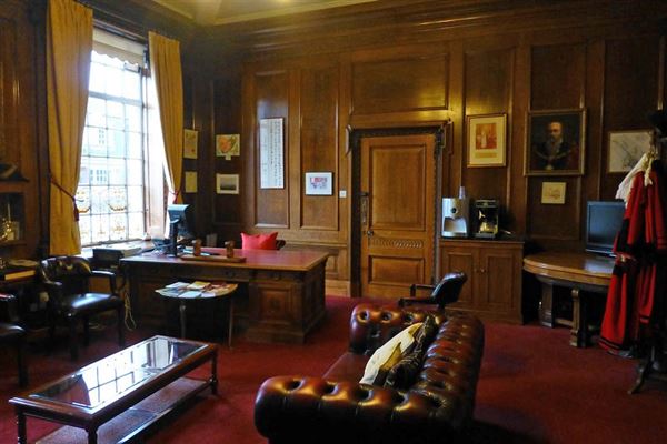Islington Town Hall (01/05/2019)