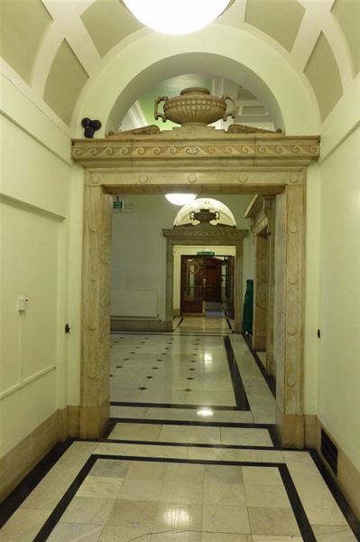 Islington Town Hall (01/05/2019)