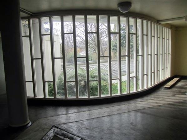 Bevin Court (01/05/2019)