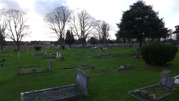 Romford Cemetery (17/04/2018)