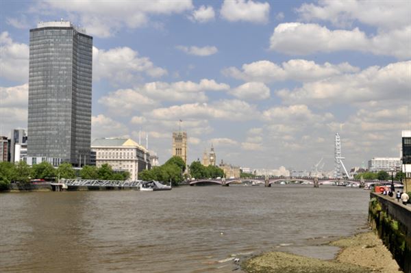 Vauxhall Bridge (01/05/2019)