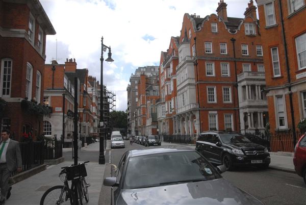 Aldford Street (01/05/2019)