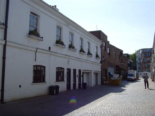 Pennant Mews (01/05/2019)