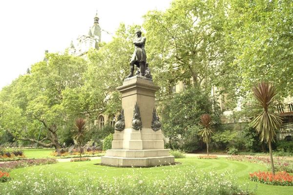 Whitehall Gardens (01/05/2019)
