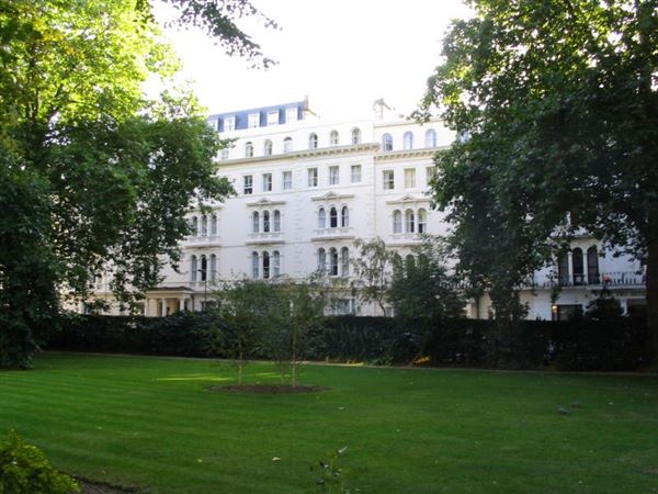 Kensington Gardens Square (01/05/2019)