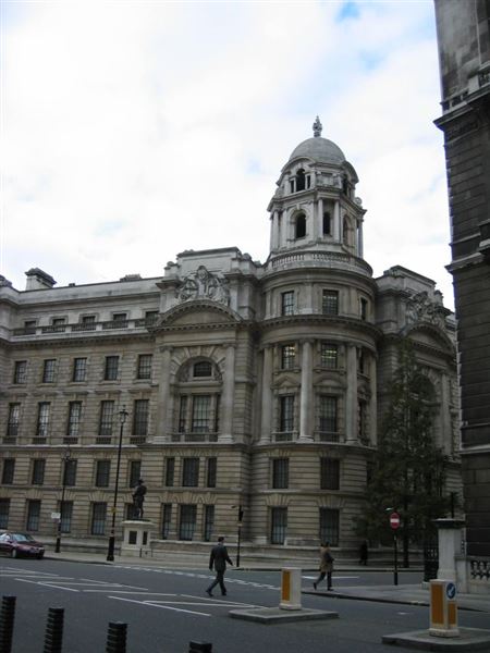Horse Guards Avenue (01/05/2019)
