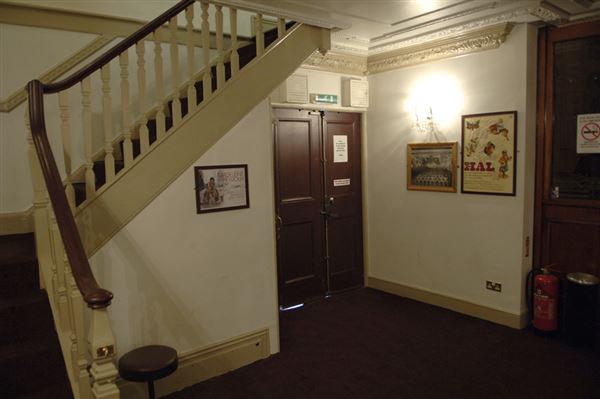Bush Hall (01/05/2019)