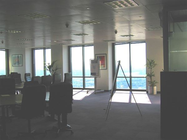 Regus - One Canada Square (01/05/2019)