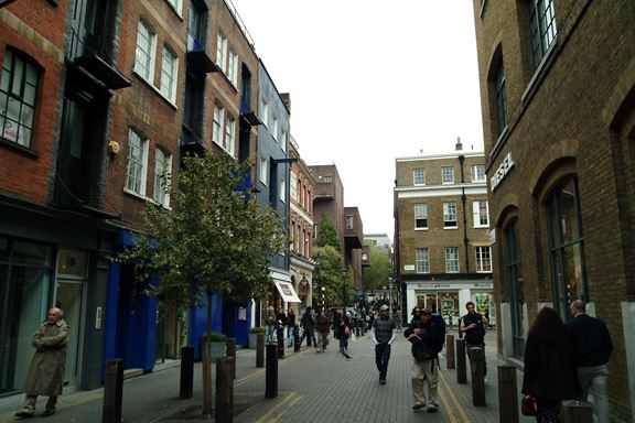 Neal Street (north of Shelton Street) (01/05/2019)