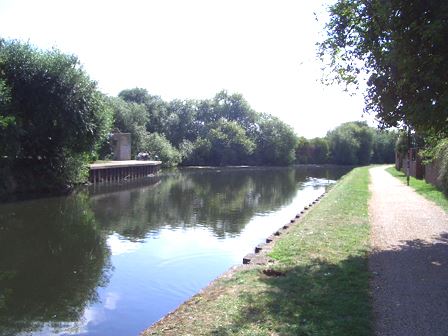 Ferry Lane Housing Estate (01/05/2019)