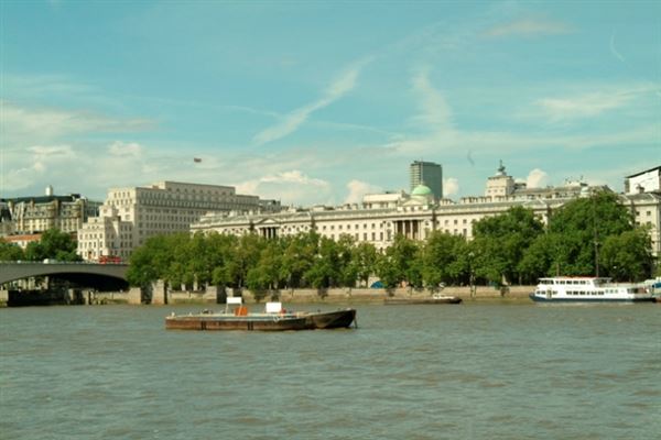 Views of City and Thames from Southwark (01/05/2019)