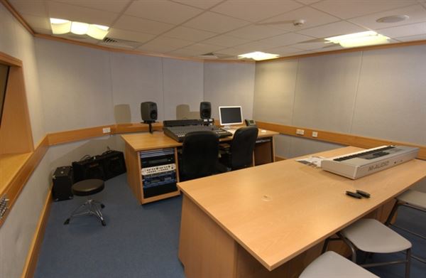 The Hook Centre (01/05/2019)