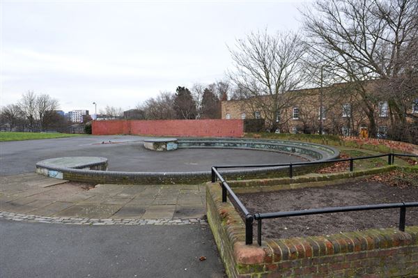 Friendly Gardens (01/05/2019)