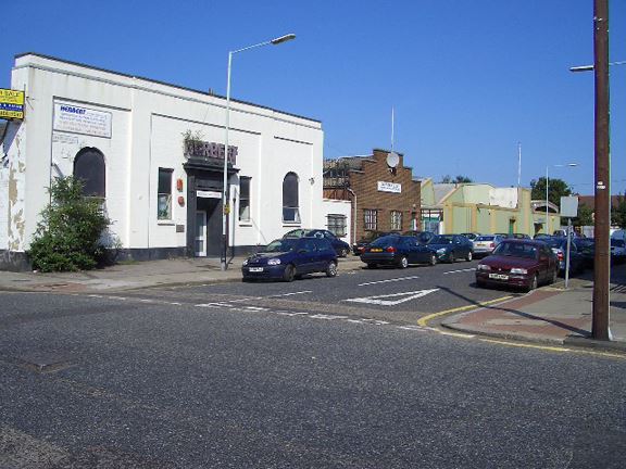Triumph Trading Estate (01/05/2019)