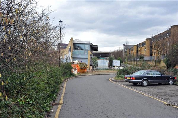 Acklam Road (01/05/2019)