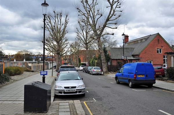 East Row (01/05/2019)
