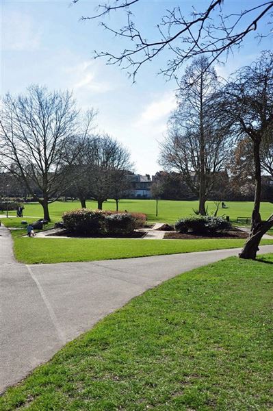 Kilburn Grange Park (01/05/2019)