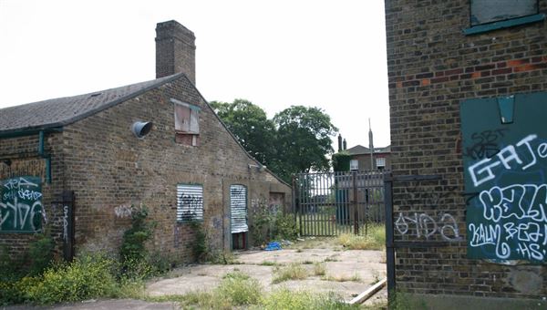 Clitterhouse Buildings Yard (16/05/2018)