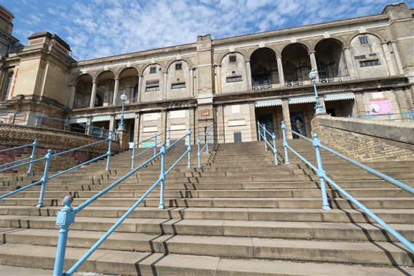 Alexandra Palace - exteriors (28/08/2024)
