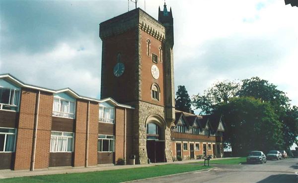 Gidea Park Exhibition Estate (01/05/2019)
