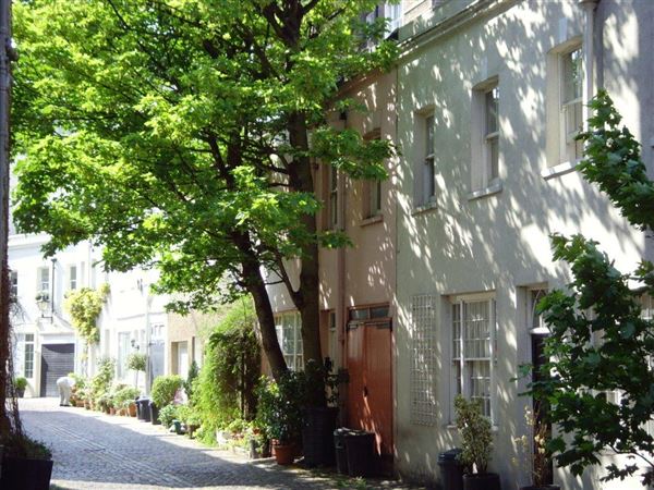Osten Mews (01/05/2019)