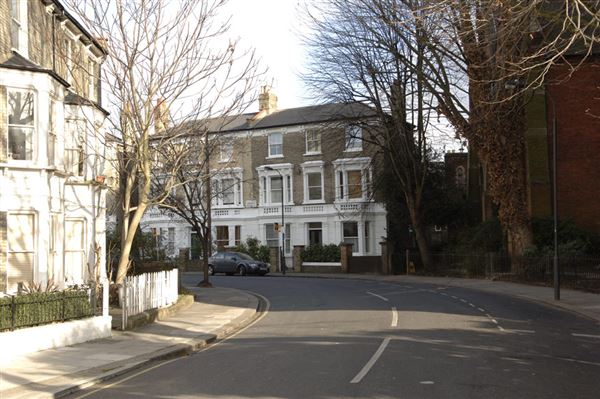 Dorville Crescent (01/05/2019)