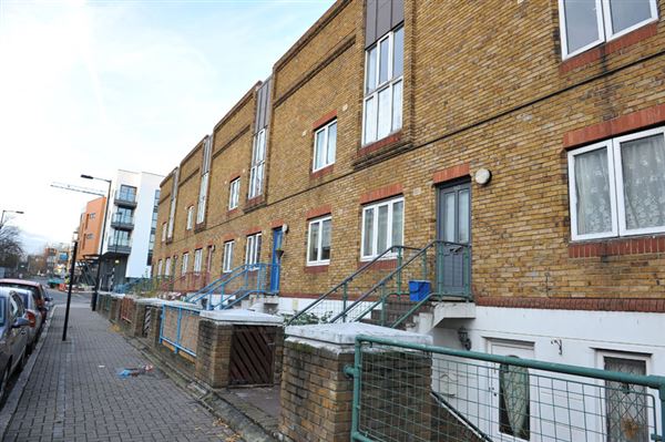 Shepherdess Walk (01/05/2019)