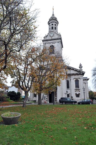 St Alfege's Church and Churchyard (01/05/2019)