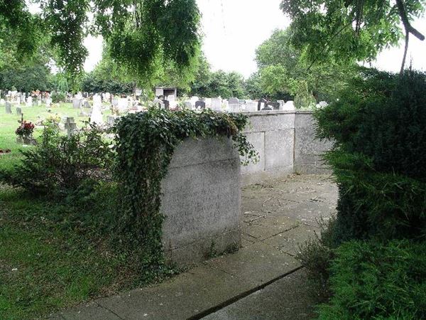 Lavender Hill Cemetery (01/05/2019)