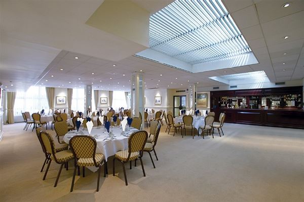 The Victory Services Club (01/05/2019)
