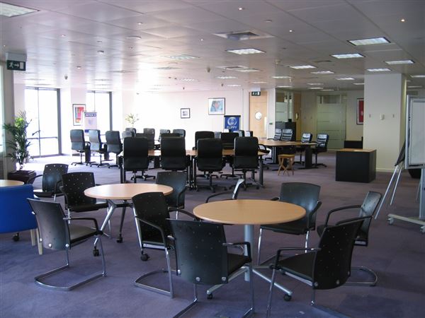 Regus - One Canada Square (01/05/2019)