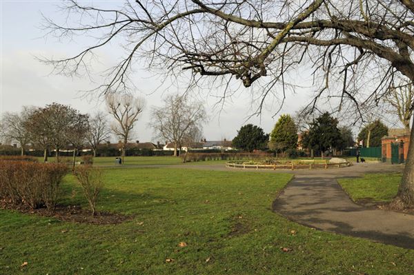 Elthorne Park (01/05/2019)