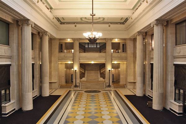 The Banking Hall (01/05/2019)