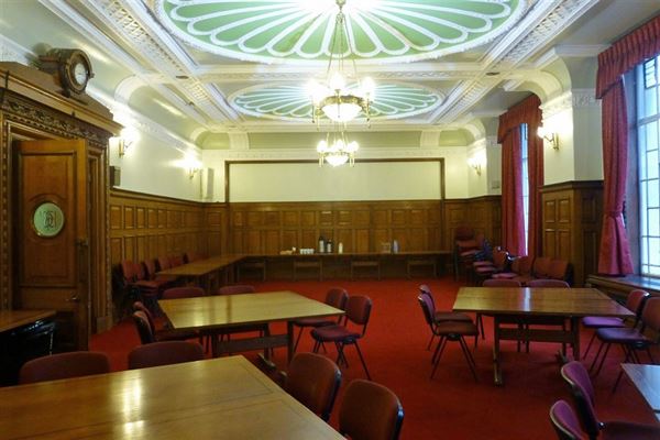 Islington Town Hall (01/05/2019)
