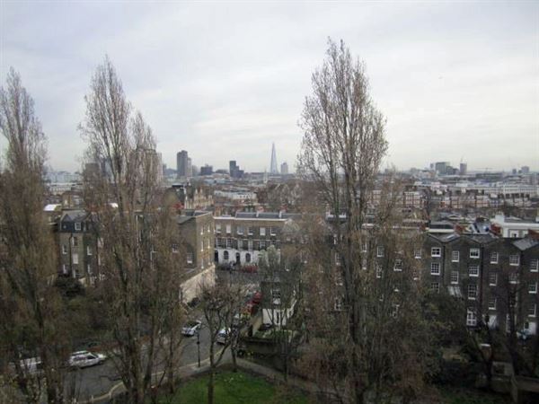 Bevin Court (01/05/2019)