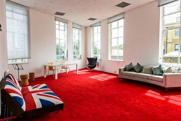 Price Studios (01/05/2019)
