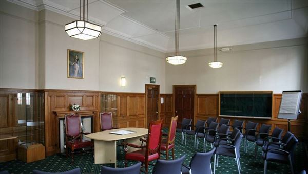 Hendon Town Hall (01/05/2019)