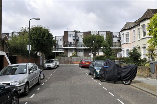 Dunster Gardens (01/05/2019)