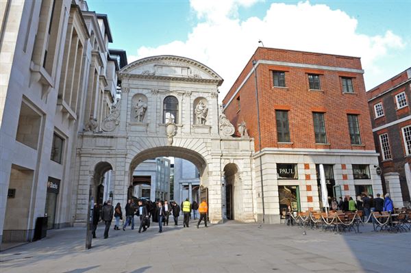 St Paul's Churchyard (01/05/2019)