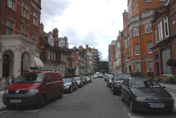 Aldford Street (01/05/2019)