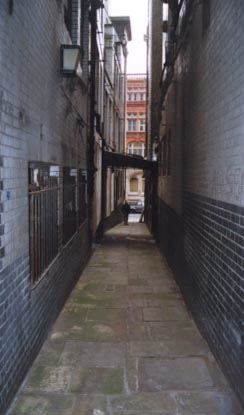 Glasshouse Alley (01/05/2019)