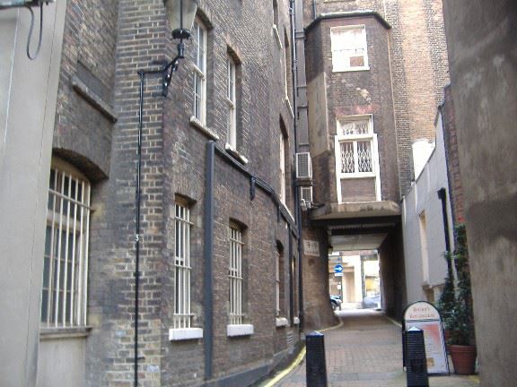 Clarges Mews (01/05/2019)